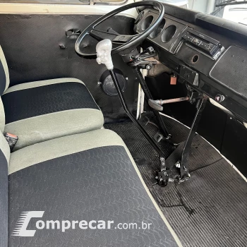 KOMBI 1.6 MI STD Lotação 8V