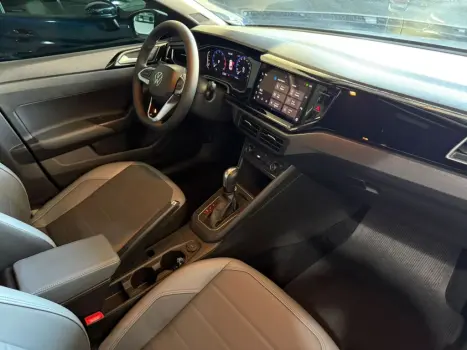 Nivus Highline 1.0 200 TSI Flex Aut.