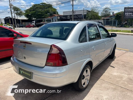 CORSA 1.4 MPFI Premium Sedan 8V