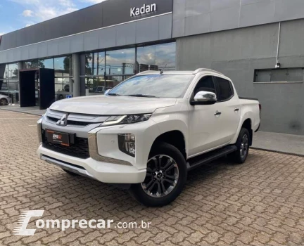 Mitsubishi L200 TRITON 2.4 16V Turbo Sport Hpe-s CD 4X4 4 portas