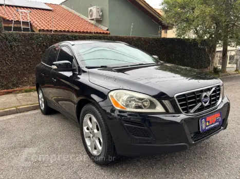 Volvo XC60 3.0 Dynamic AWD Turbo 4 portas