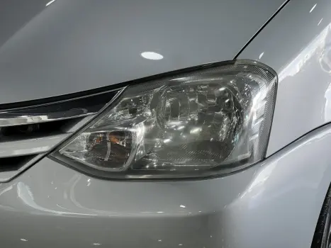 ETIOS 1.5 XLS 16V FLEX 4P MANUAL