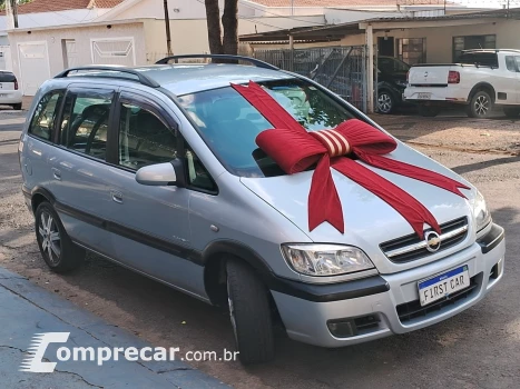 ZAFIRA 2.0 MPFI ELEGANCE 8V FLEX 4P AUTOMÁTICO