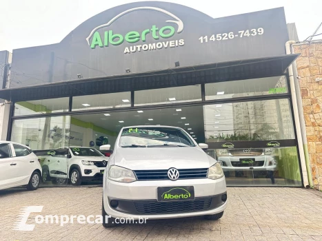 Volkswagen FOX 1.6 MI 8V 4 portas