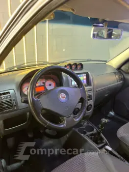 PALIO 1.8 MPI Adventure Locker Weekend 8V