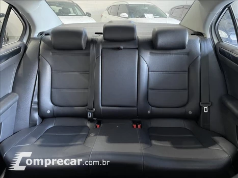 JETTA 2.0 TSI HIGHLINE 211CV GASOLINA 4P TIPTRONIC