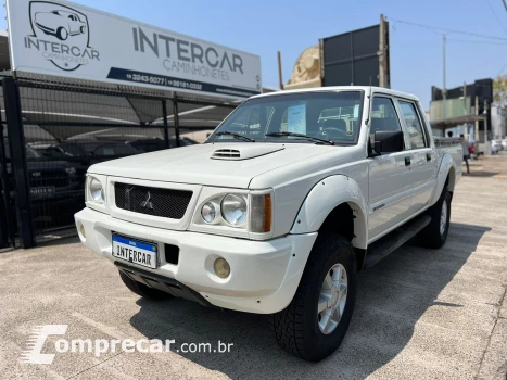 Mitsubishi L200 2.5 GLS 4X4 CD 8V Turbo 4 portas