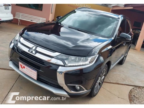 Mitsubishi OUTLANDER - 2.2 4X4 16V 4P AUTOMÁTICO 4 portas