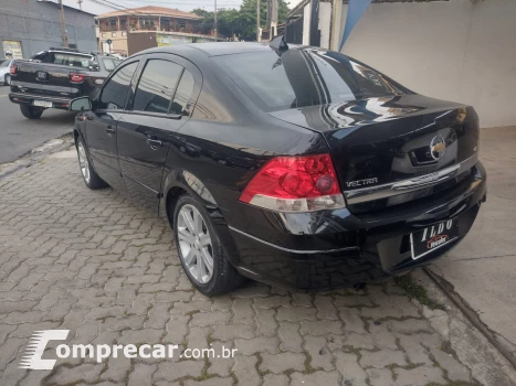 VECTRA 2.0 MPFI Expression 8V