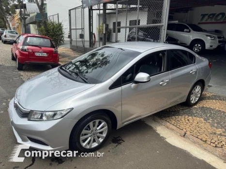 Honda Civic Sedan LXS 1.8/1.8 Flex 16V Aut. 4p 4 portas