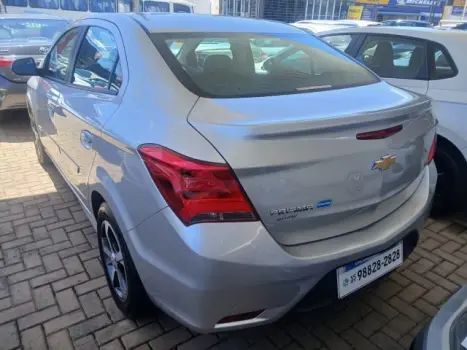 PRISMA - 1.4 MPFI LT 8V 4P MANUAL