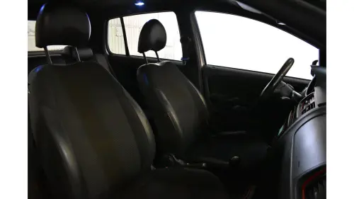 FOX - 1.6 MI ROCK IN RIO 8V 4P MANUAL