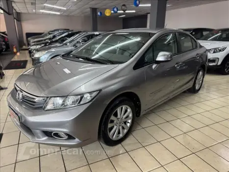 Honda CIVIC 1.8 LXS 16V 4 portas