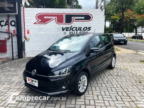 Volkswagen Fox Connect 1.6 Flex 8V 5p 4 portas