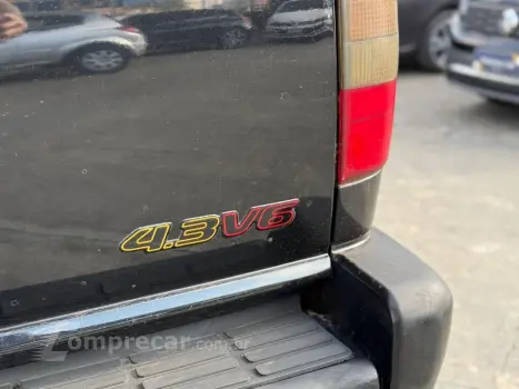 BLAZER 4.3 SFI DLX EXECUTIVE