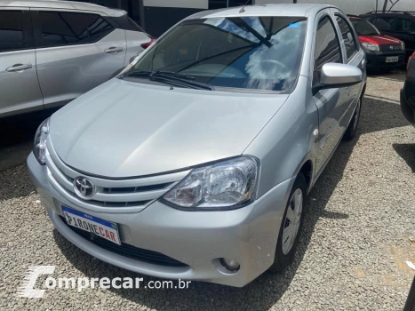 Toyota ETIOS 1.5 X Plus Sedan 16V 4 portas