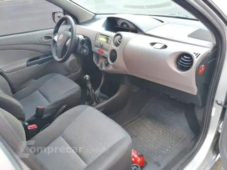 Etios Hatch 1.3 16V 4P FLEX XS