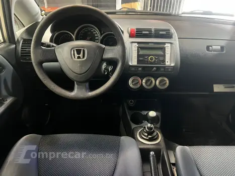 Fit 1.4 16V 4P CX FLEX