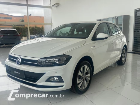 Volkswagen POLO 1.0 200 TSI Comfortline 4 portas