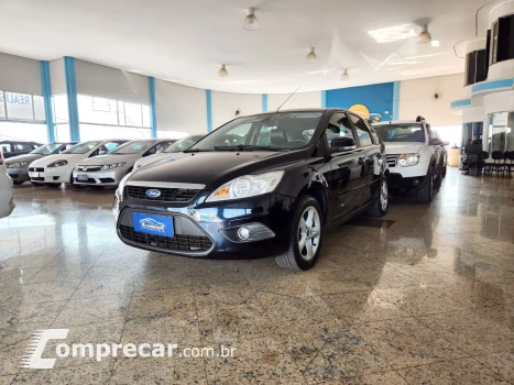 FORD Focus Hatch 2.0 16V 4P GLX FLEX 4 portas