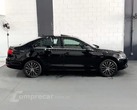 JETTA Highline 2.0 TSI 16V 4p Tiptronic DSG