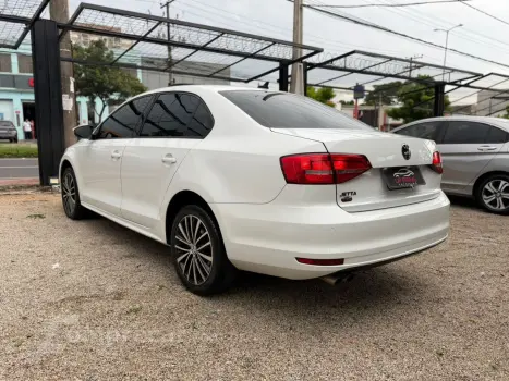 Jetta 2.0 4P CONFORTLINE TIPTRONIC AUTOMÁTICO