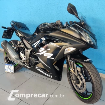 KAWASAKI NINJA 300 BLACK