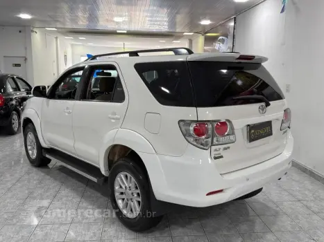 HILUX SW4 4X2SR