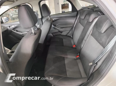 FOCUS SEDAN - 2.0 SE PLUS SEDAN 16V 4P POWERSHIFT