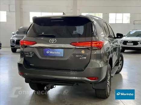 HILUX SW4 2.7 SRV 7 LUGARES 4X2 16V FLEX 4P AUTOM