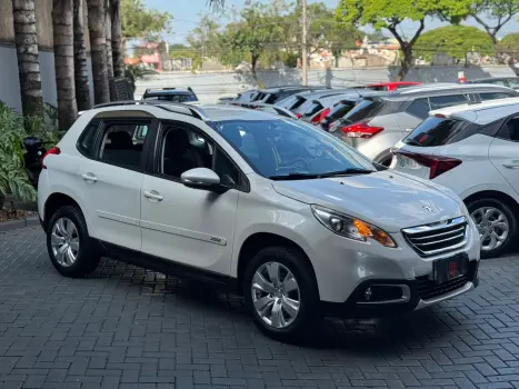 PEUGEOT 2008 1.6 16V Allure 4 portas