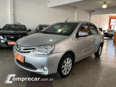 Toyota ETIOS 1.5 XLS Sedan 16V 4 portas