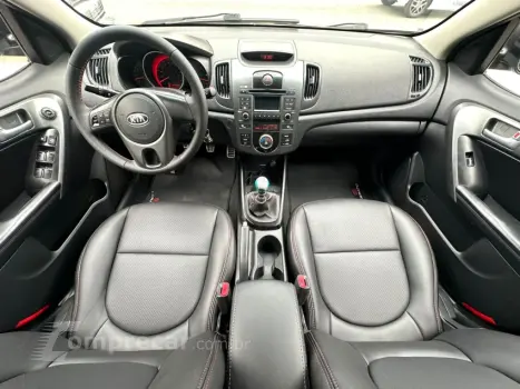 CERATO 1.6 E.213 Sedan 16V