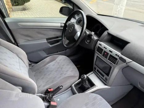 Vectra Elegan. 2.0 MPFI 8V FlexPower Mec