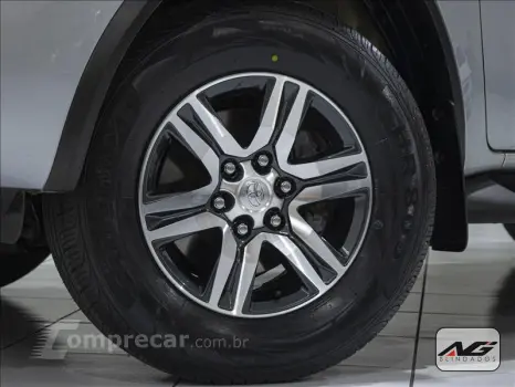 HILUX SW4 2.7 SRV 7 Lugares 4X2 16V