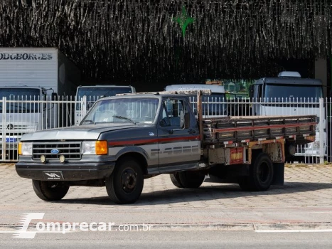 Ford F 4000 - Diesel 2 portas