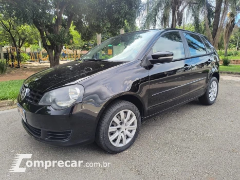 Volkswagen POLO 1.6 MI 8V 4 portas