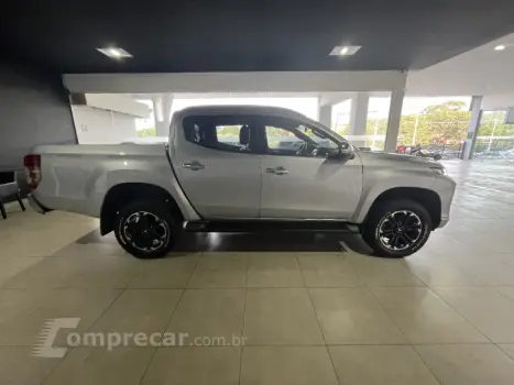 L200 TRITON 2.4 16V Turbo Sport HPE CD 4X4