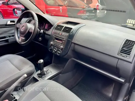 POLO 1.6 MI 8V E