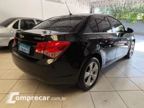 CRUZE SEDAN - 1.8 LT 16V 4P AUTOMÁTICO