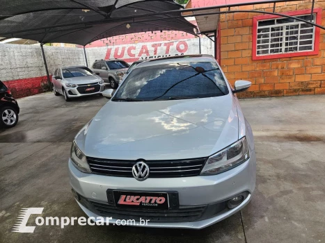 Jetta 2.0 Comfortline Flex 4P Tiptronic