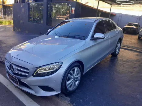 Mercedes-Benz C-180 CGI Avant. 1.6/1.6 FlexTB 16V Aut. 4 portas