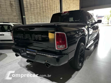 CLASSIC 5.7 V8 GASOLINA LARAMIE NIGHT EDITION CD 4X4 AUTOMÁT