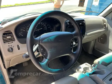 Ranger 4.0 V6 12V STX CABINE ESTENDIDA
