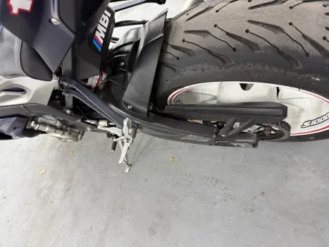 S1000 S1000 R