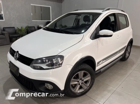 Volkswagen CROSSFOX - 1.6 MI 8V 4P MANUAL 4 portas