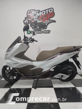 PCX 150 DLX