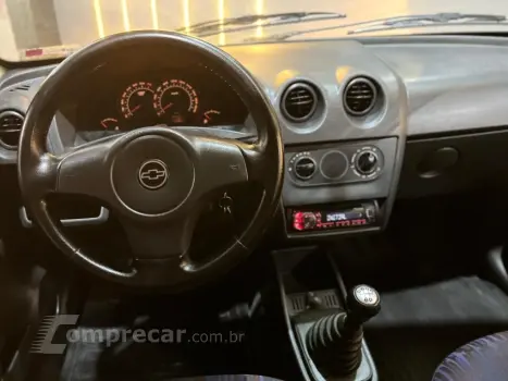 CELTA 1.0 MPFI Life 8V