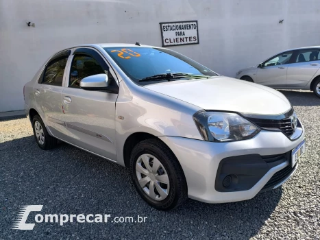 Toyota ETIOS 1.5 X Sedan 16V 4 portas