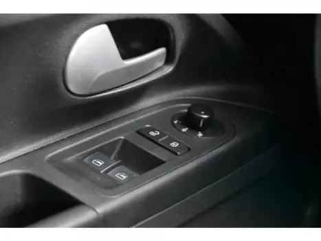 UP - 1.0 TSI MOVE UP 12V 4P MANUAL